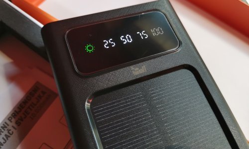 Testirali smo solarni punjač MeanIT, evo čime nas je iznenadio