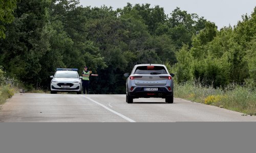 Je li kod Obrovca dijete izvadilo granatu iz auta ili ju je pronašlo u šumi?