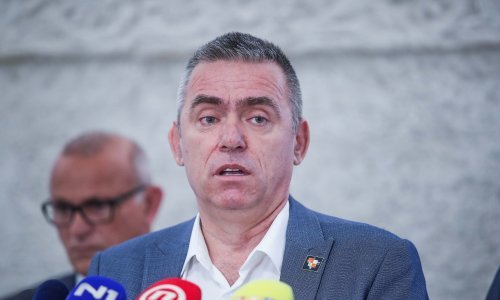 Mlinarić Ćipe kaže da Pupovac nije dobio ustupak: 'To je samo 300 € za malog trgovca'