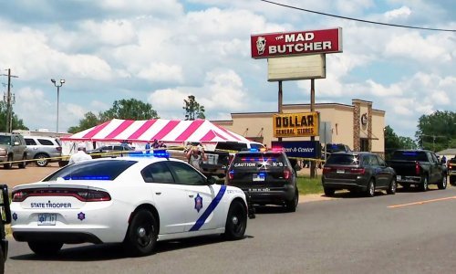 Nova pucnjava u SAD-u: U samoposluzi u Arkansasu ubio troje i ranio 10 osoba