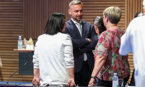 Osniva se alimentacijski fond: Veća mjesečna naknada i produženo  trajanje