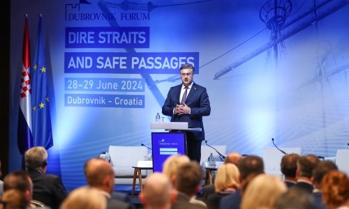 'Cilj rezolucije o Jasenovcu je narušavanje odnosa Hrvatske i Crne Gore'