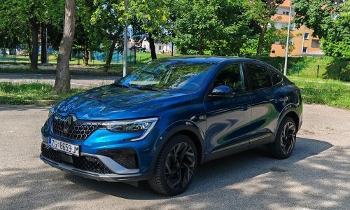 Vozili smo Renault Mégane Conquest esprit Alpine mild hybrid 160 EDC: Najsportskija verzija atraktivnog SUV coupéa