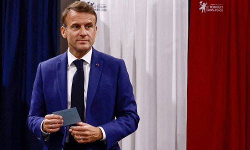 Ekstremna desnica vodi u Francuskoj, Macron najavio protuofenzivu