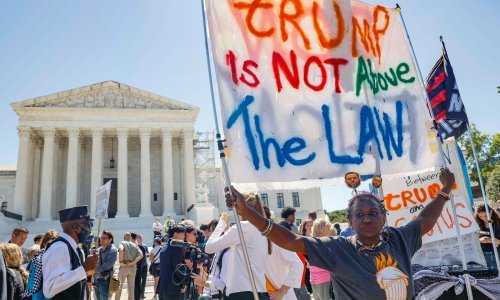 Trump ima imunitet od progona za službene radnje