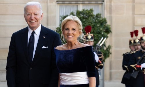 U ključnom trenutku, Jill Biden je zvijezda naslovnice Voguea, a komentari su eksplodirali