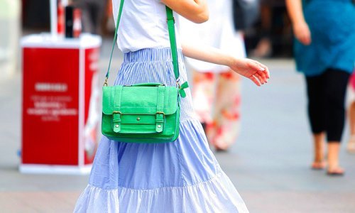 Ni paklene vrućine nisu je spriječile da nosi hit sezone