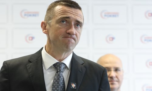 Penava sazvao izvanredni izborni sabor DP-a, članovi stranke iznenađeni