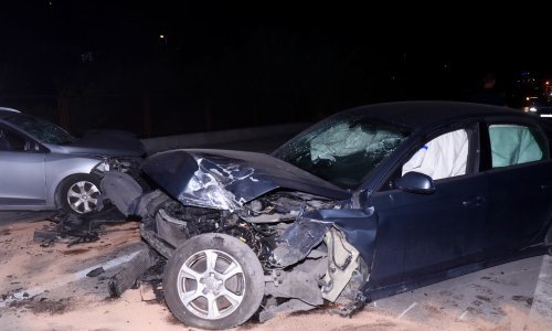 Split: Pijan vozio u suprotnoj traci, udario u auto sa ženom i četvero djece