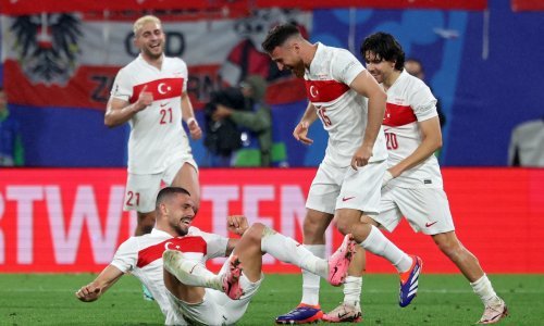 Ludo slavlje Turaka u Leipzigu; Baumgartner promašio nemoguće