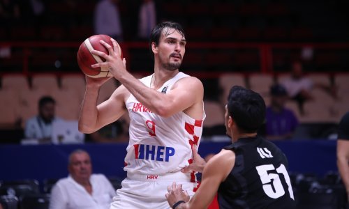 Ljutiti Dario Šarić odjurio je u svlačionicu, a onda se vratio i rekao sve što mu je na duši