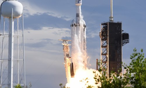 Kao iz filma: Musk se pohvalio snimkom lansiranja Falcona 9