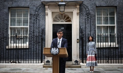 Sunak službeno podnio ostavku na mjesto premijera, pohvalio i Starmera