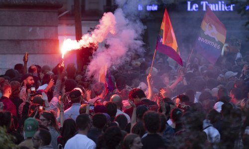 Zapanjujući rezultati izveli Francuze na ulice, oglasila se i Marine Le Pen