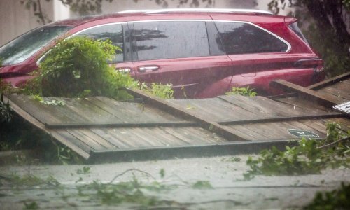 Oluja Beryl poharala Teksas, dva milijuna domova bez struje