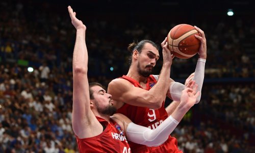 Zubac i Šarić navodno su se potukli u noćnom klubu u Ateni, stiglo i službeno očitovanje