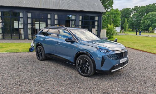 Isprobali smo novi Peugeot E-5008: Dizajnerski dotjeran veliki obiteljski električni SUV s impresivnim dometom i 7 sjedala