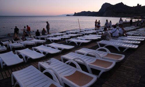 Ljetovanje na Krimu: Pored ležaljki postavljena skloništa u slučaju napada