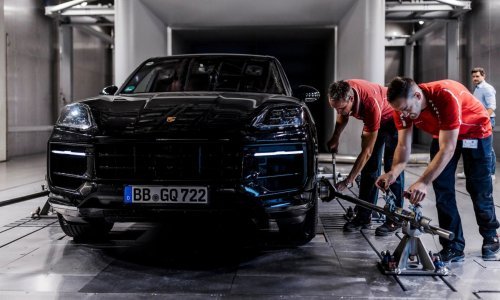 Porsche optimizira aerodinamiku budućih trkaćih i serijskih vozila: Minijaturni modeli u zračnom tunelu