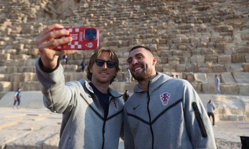 Modrić i Kovačić se ne odvajaju: Pala je fotografija s lijepim suprugama