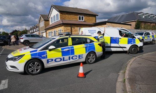Policija uhitila trostrukog ubojicu: Samostrelom ubio obitelj komentatora BBC-ja