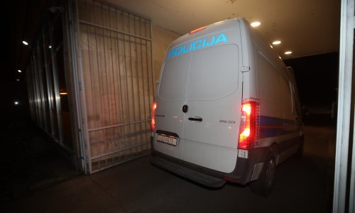 Policija uhitila petoricu muškaraca zbog ratnih zločina protiv civila i zarobljenika