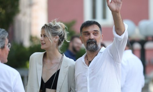 Leon Lučev u rijetkom javnom pojavljivanju sa suprugom Jelenom