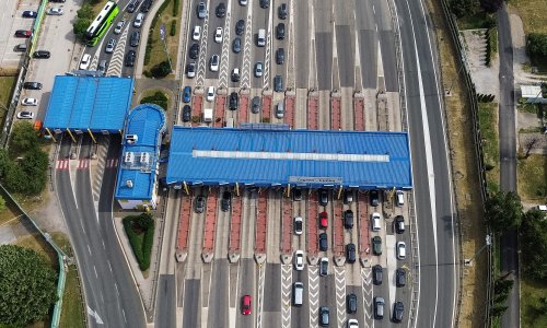 Ljetni kaos na cestama: Velike gužve na cestama prema moru