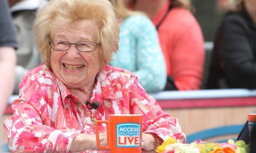 Preminula slavna seksualna terapeutkinja dr. Ruth Westheimer