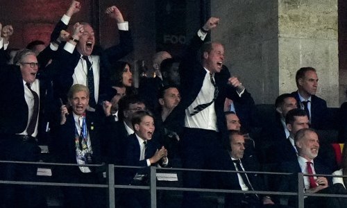 Obuzele ih emocije: Princ William i George skakali od uzbuđenja na finalu Eura