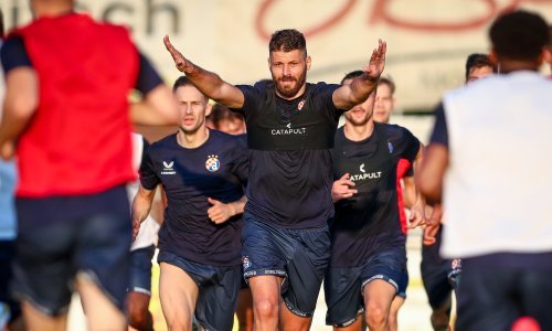 Dinamo zahvalio svima koji su na pretplatu čekali po suncu, evo trenutne brojke