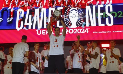 Skandal na proslavi naslova; najbolji igrač Eura zapjevao: 'Gibraltar je španjolski'