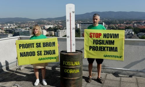 Aktivisti Greenpeacea na zagrebačkim krovovima: Ulaganja usmjeriti u energiju sunca