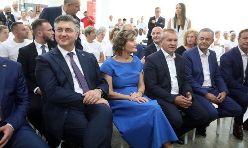 Plenković o razlici između Todorića i Vujnovca, Agokora i Fortenove te zašto je Varteks propao