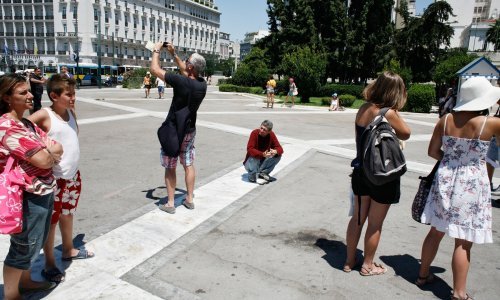 Grčka zbog visokih temperatura ograničila rad na otvorenom