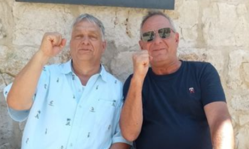 Orban na odmoru u Hrvatskoj, pozirao s vlasnikom restorana: 'Čekamo Putina i Trumpa. Kasne'