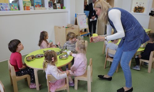 U Zagrebu rastu plaće tetama u vrtićima