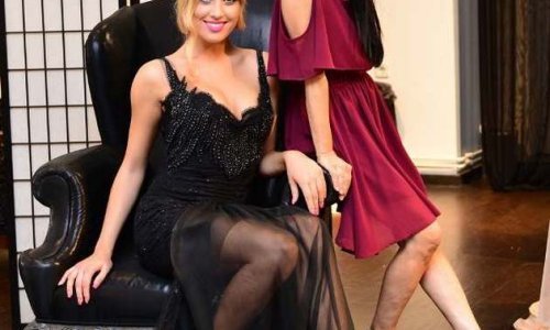 Kraljica Hrvatske predivna u čipkastoj haljini