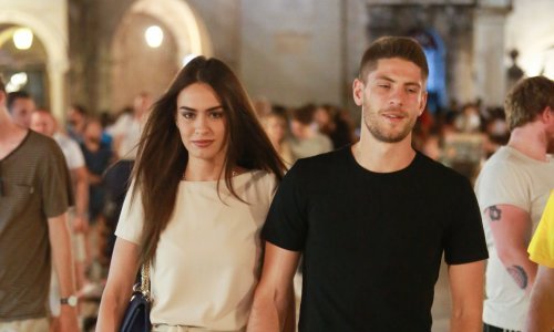 Andrej Kramarić objavio prvu fotografiju s kćerkicom