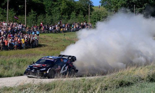 Kalle Rovanpera slavio s 39 sekundi prednosti ispred Sebastiena Ogiera