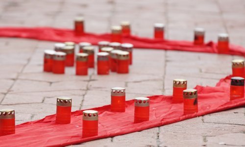 Od uzroka povezanih s AIDS-om svake minute umre jedna osoba