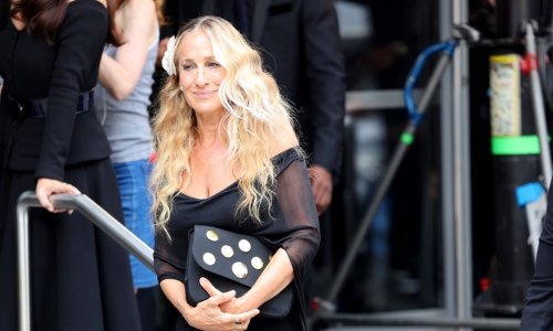 Carrie Bradshaw stvorila novi trend: Evo kako nositi tajice na najelegantniji način