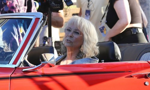 Novi vjetar u Hollywoodu: Prekinut 'Dembargo', slavni u transu zbog Kamale