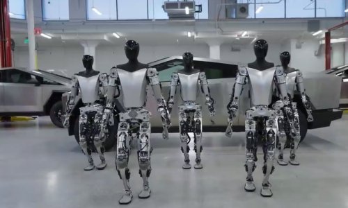 Musk: 'Tesla će od sljedeće godine koristiti humanoidne robote!'