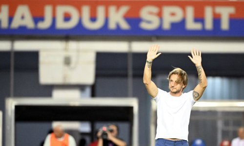 Rakitić je izašao na travnjak krcatog Poljuda, pogledajte što je uslijedilo