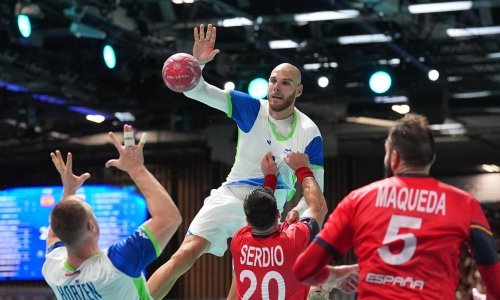 Počeo rukometni turnir u Parizu, Slovenci izgubili preokretom