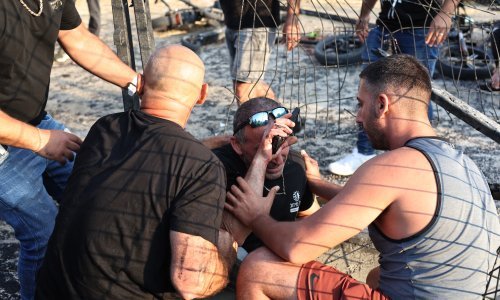 Raketa posijala smrt na nogometnom igralištu u Izraelu, najmanje 11 mrtvih