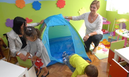 Sve dadilje u Hrvatskoj imaju liste čekanja: Znate li koliko koštaju njihove usluge?