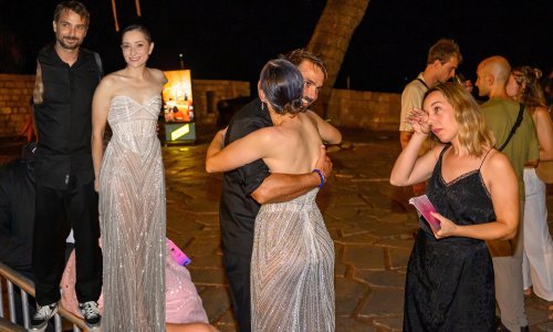 Zrinka Cvitešić i Niko Kranjčar: O ljubavi rijetko pričaju, ali ovaj zagrljaj sve je otkrio