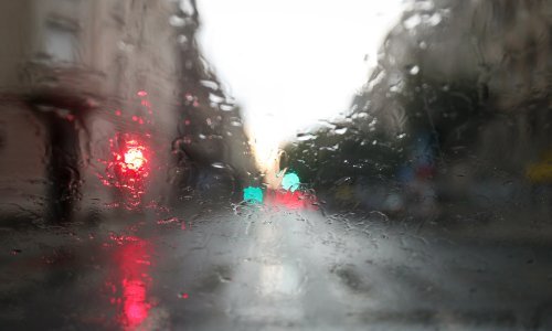 Kiša osvježila kopno, u Dalmaciji crveno upozorenje zbog visokih temperatura